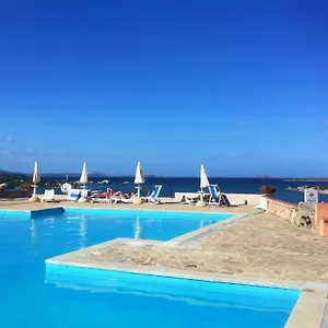 Marineledda Golfo Di Marinella Aparthotel